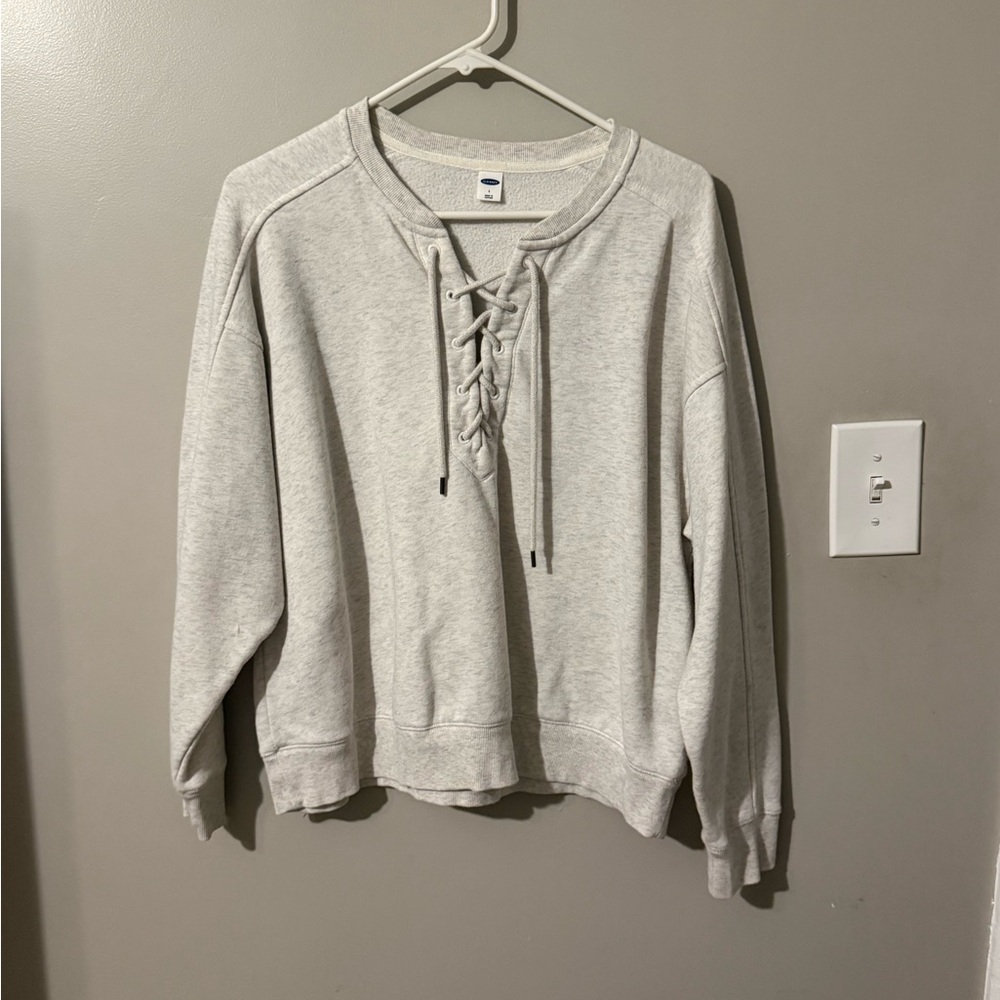 Old Navy Lace-Up Crew Neck Sweater in Light Gray